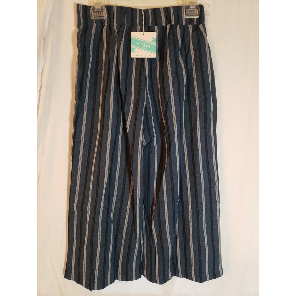 Women's Umgee Blue Striped Capris Size S